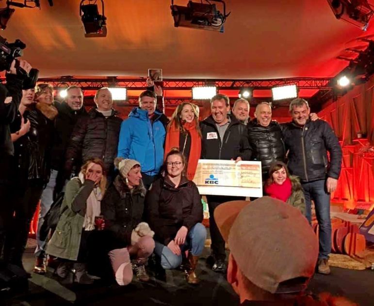 Warmste Week Cheque Liedekerke brengt Midlive-cheque naar Warmste Week | Persinfo