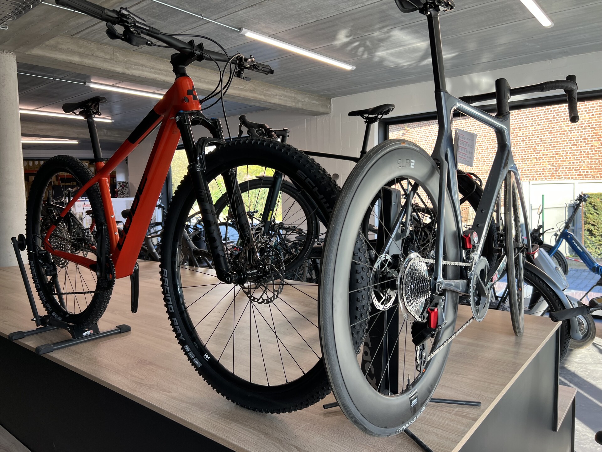 Verlengen uitzetten leeftijd Fietsen EMS-bikes opent nieuwe showroom en werkplaats! | Persinfo
